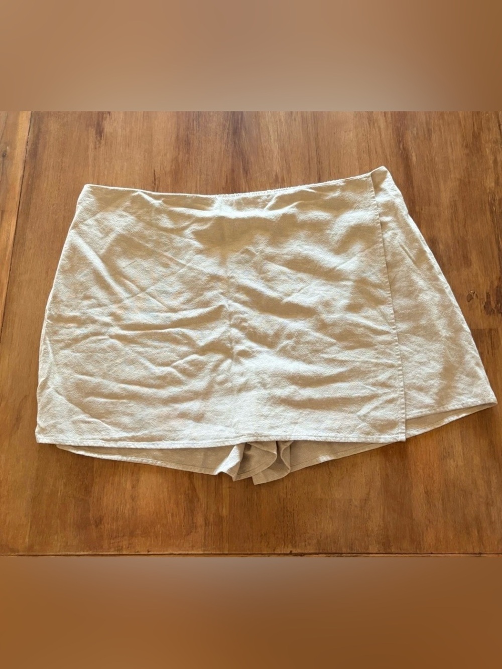 Old Navy Cream Linen-Blend Skort